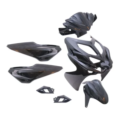 Plaatset Yamaha aerox-R vanaf bj. 2014 9 delig zwart metallic