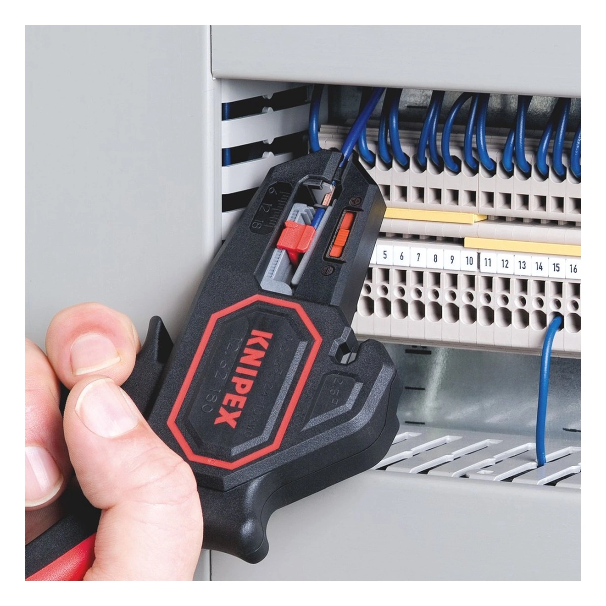 Knipex-isolatiestriptang-cyclus-voor-0-2-6-0mm-zelfinstellend-6. Webp knipex isolatiestriptang cyclus voor 0 2 6 0mm zelfinstellend 6