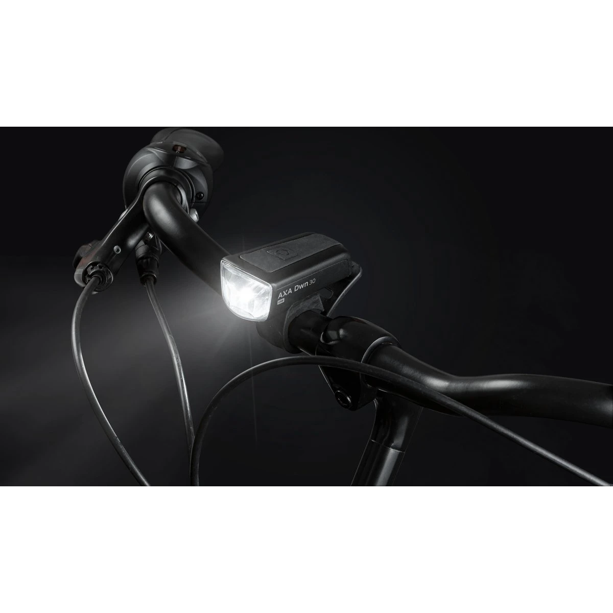 koplamp axa dwn front 30 lux usb c oplaadbaar 3