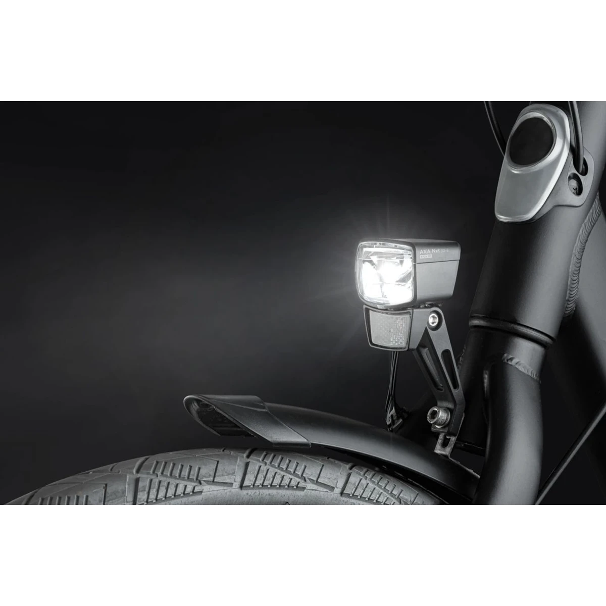 Koplamp-axa-nxt-e-bike-80-lux-6-12v-am-7. Webp koplamp axa nxt e bike 80 lux 6 12v am 7