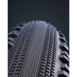 schwalbe hurricane thumb 1